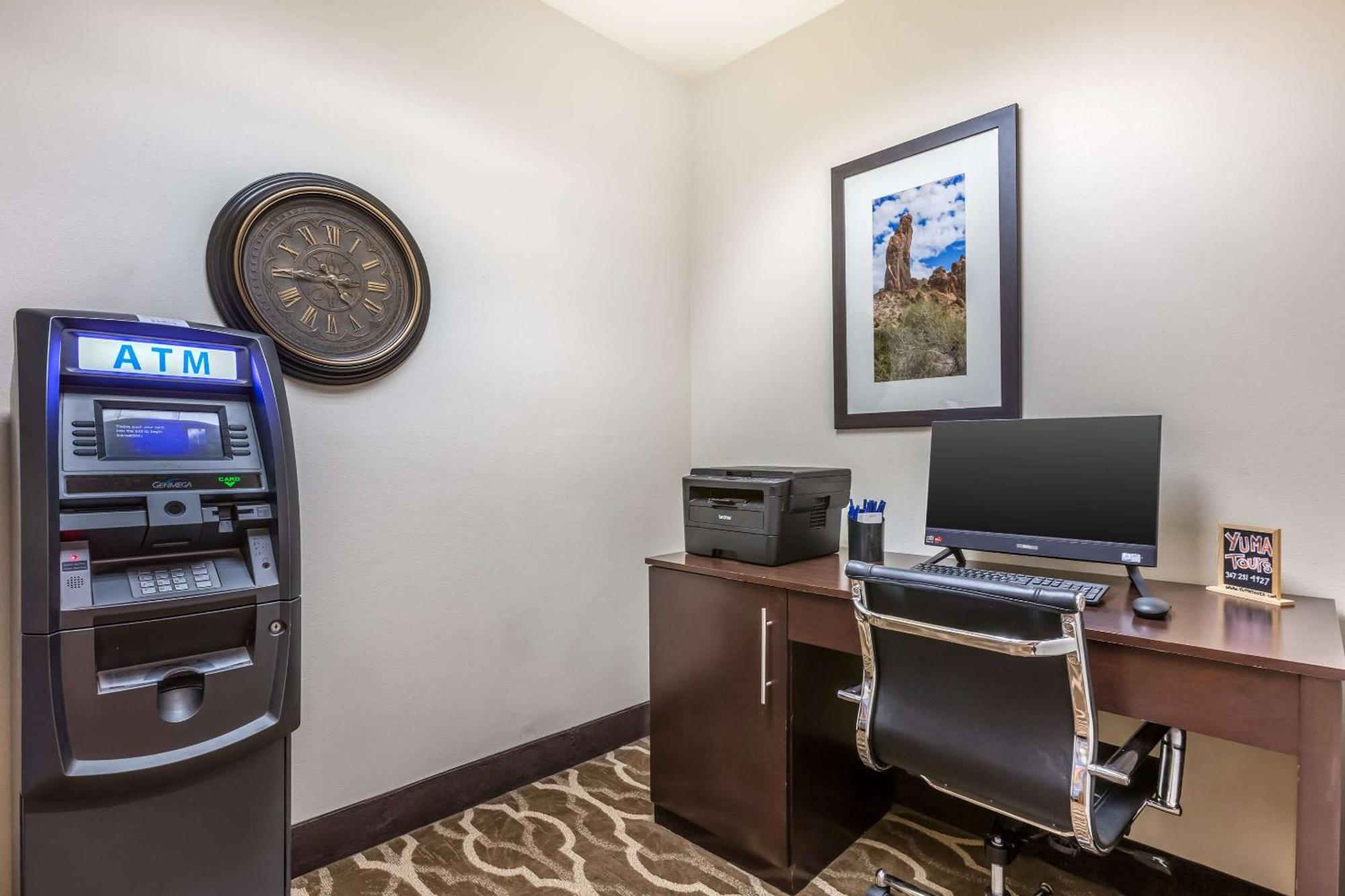 Hotel Comfort And I-8 Yuma